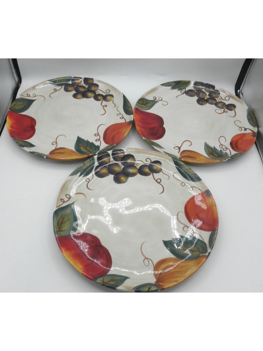 Venetian by Tabletops 11 Inch Round Dinner Plate Set of 3 Pattern: TAUVENET